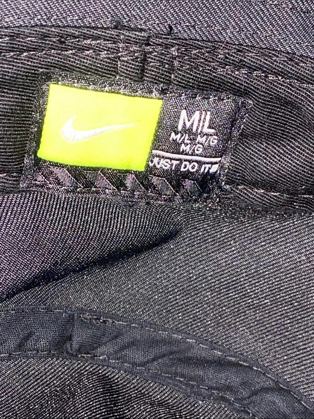 BLACK & GREEN SWOOSH BUCKET HAT Kids Unisex M/L NIKE